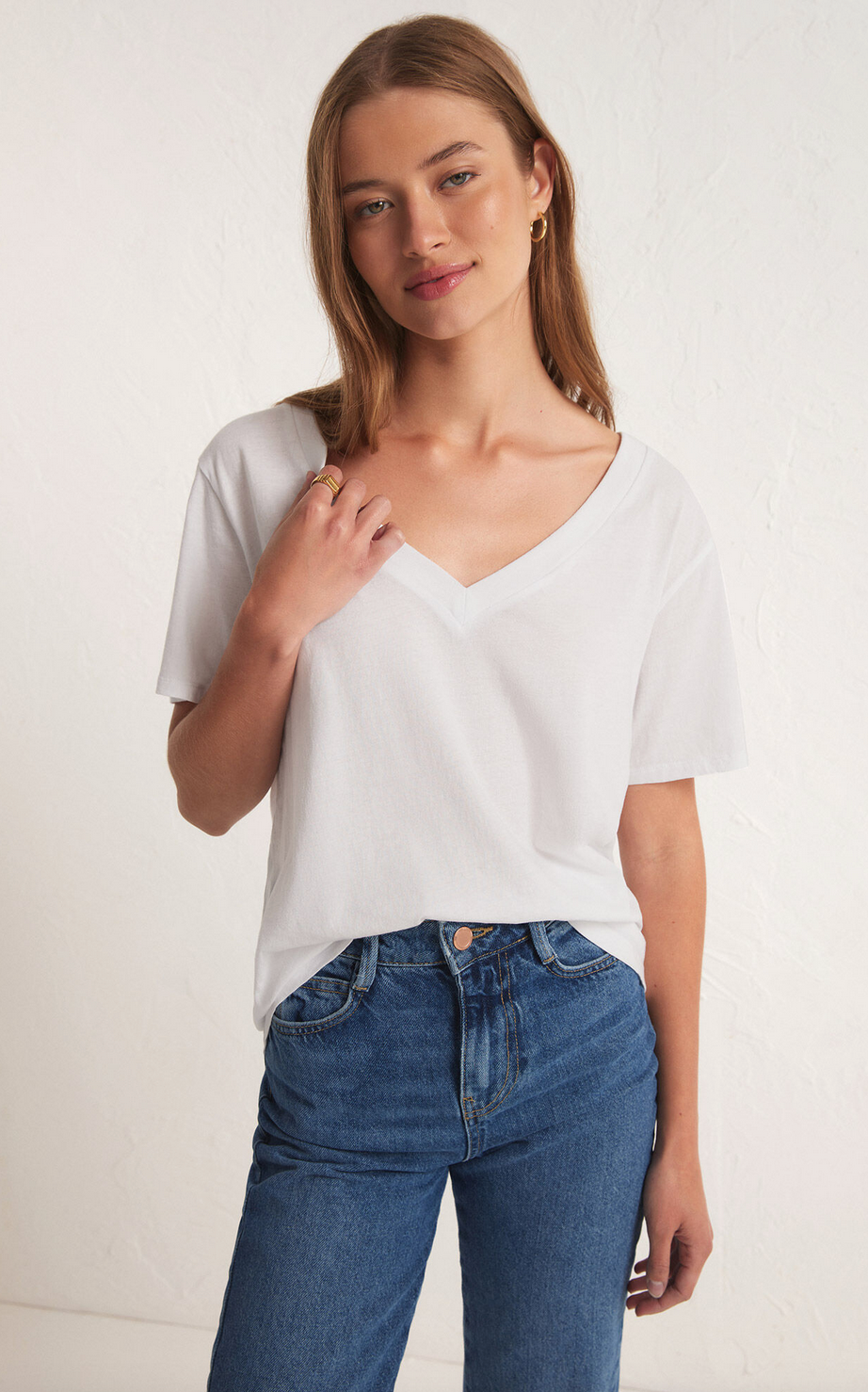 GIRLFRIEND V-NECK TEE