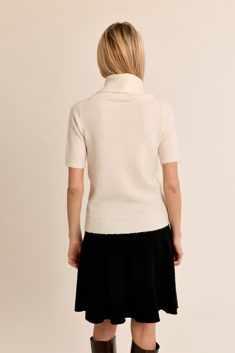 LADIES KNITTED SWEATER