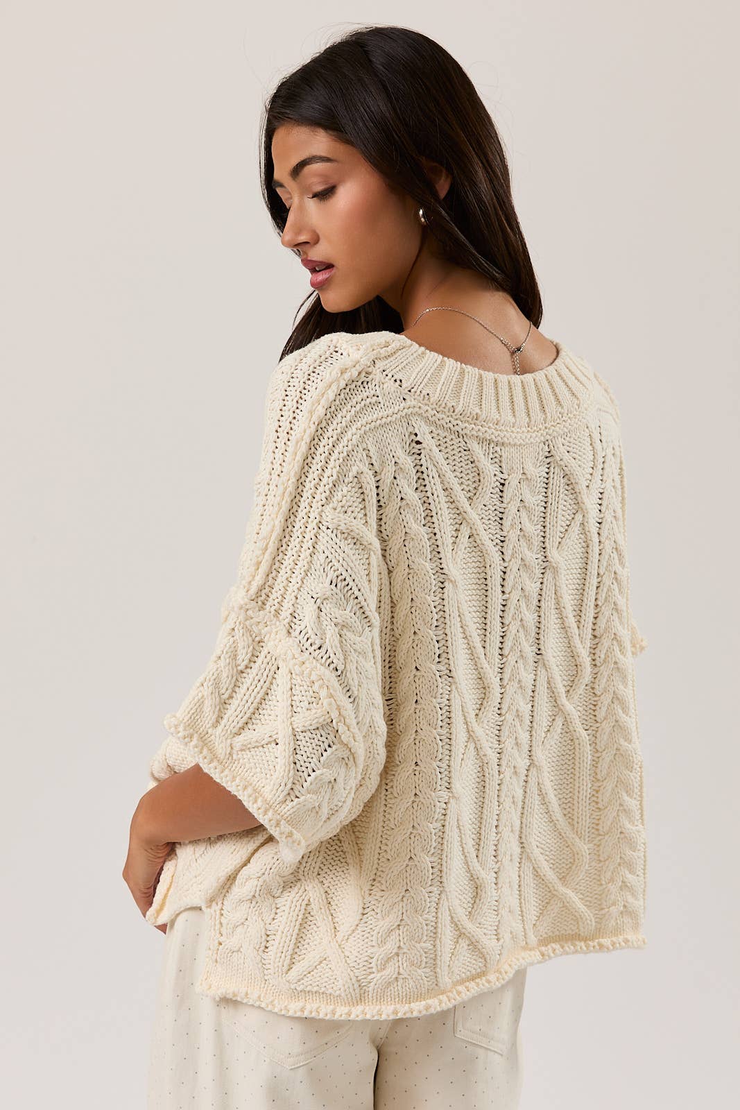 ROUND NECK SHORT SLEEVE KNIT SWEATER TOP