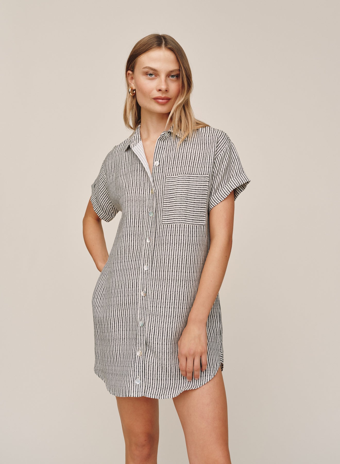 B6881-L02-304 - ROLL SLEEVE POCKET SHIRT DRESS