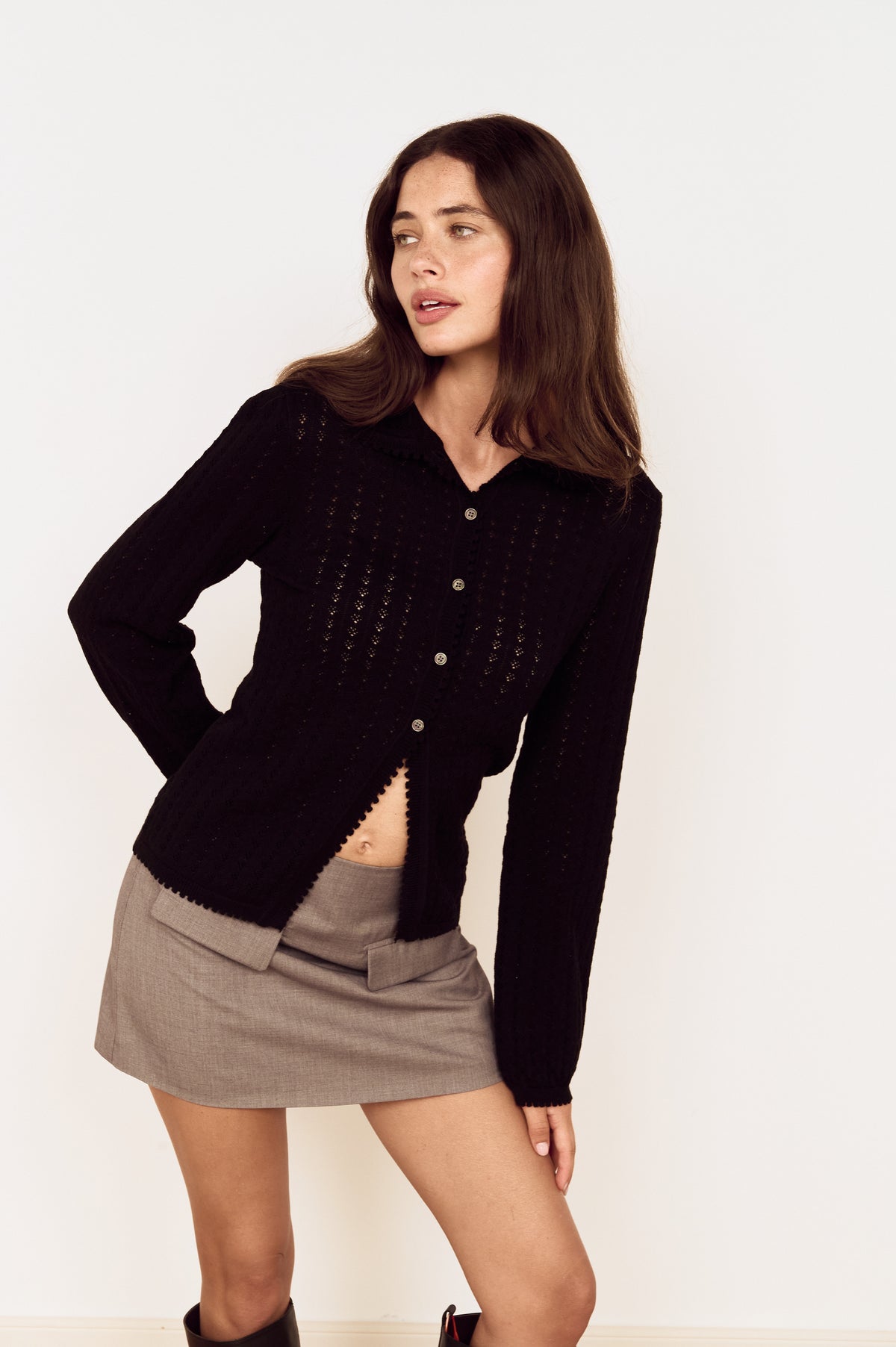 BAILEY MID RISE MINI SKIRT