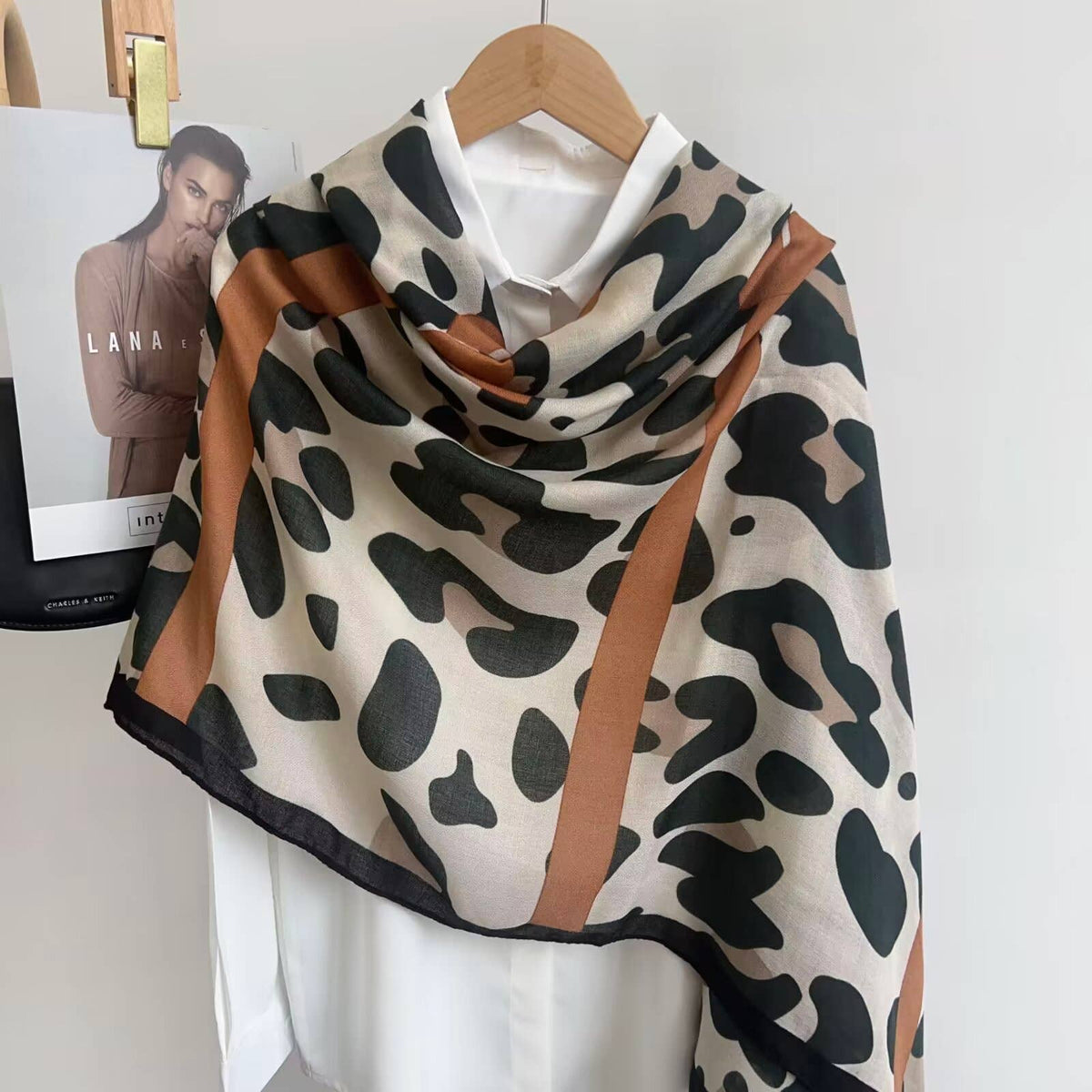 Brown Scarf – Leopard Collection