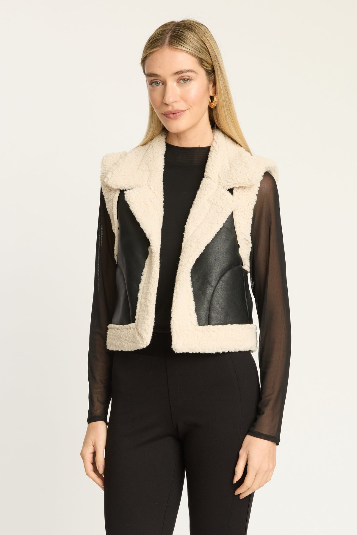 Cove Vest in Cream / Black