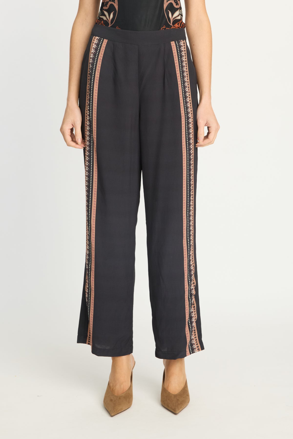 Max Pant in Crouching Cheetah Black