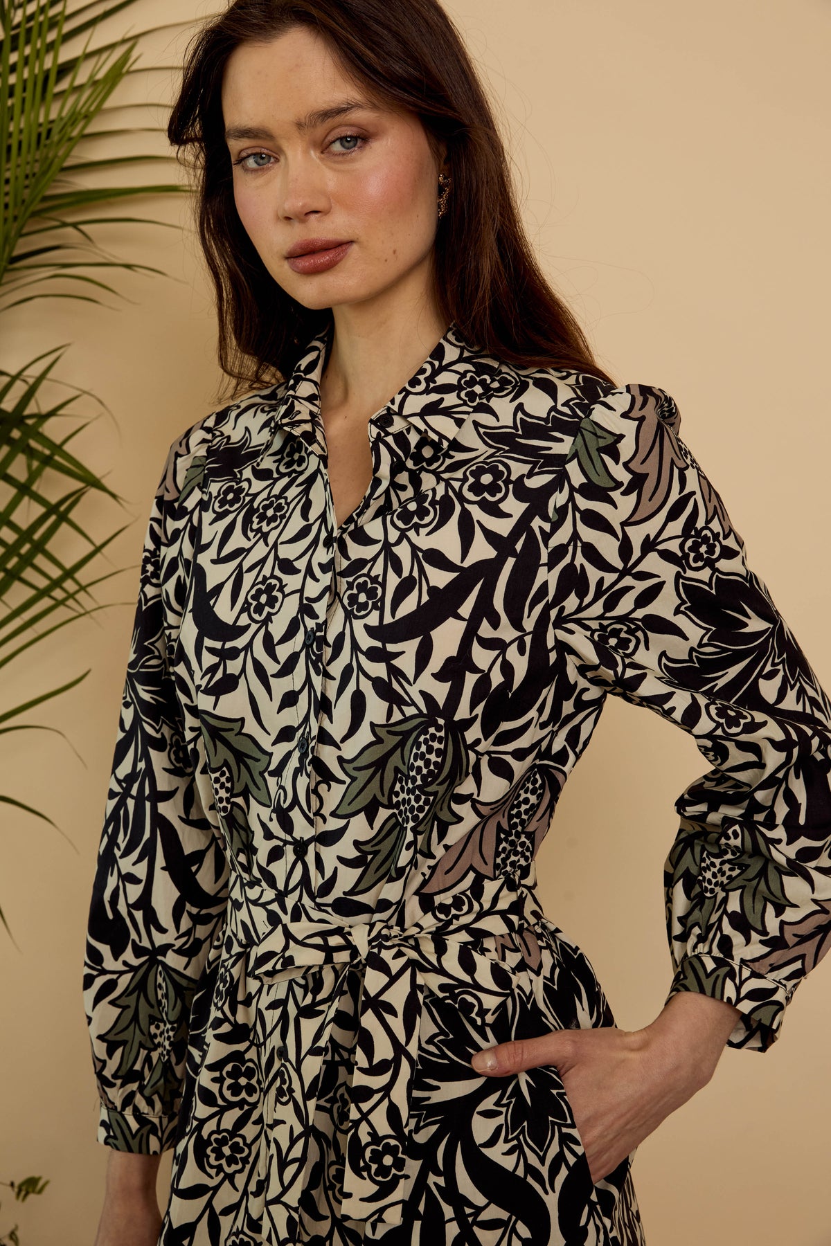 Roan Dress in Safari Garden Morning