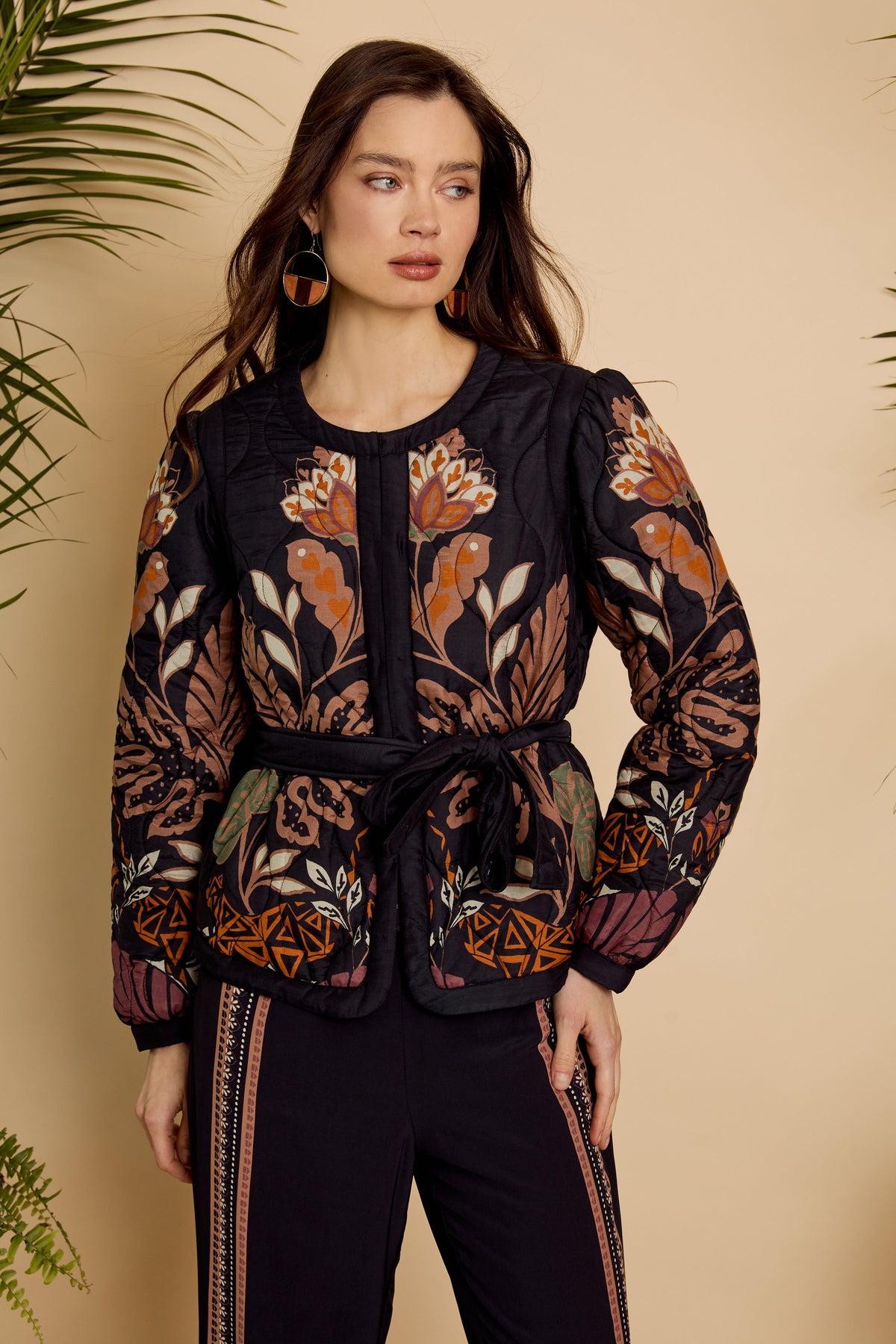 Ember Reversible Jacket in Crouching Cheetah Black