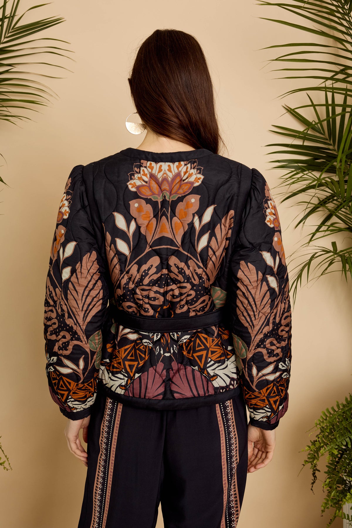 Ember Reversible Jacket in Crouching Cheetah Black
