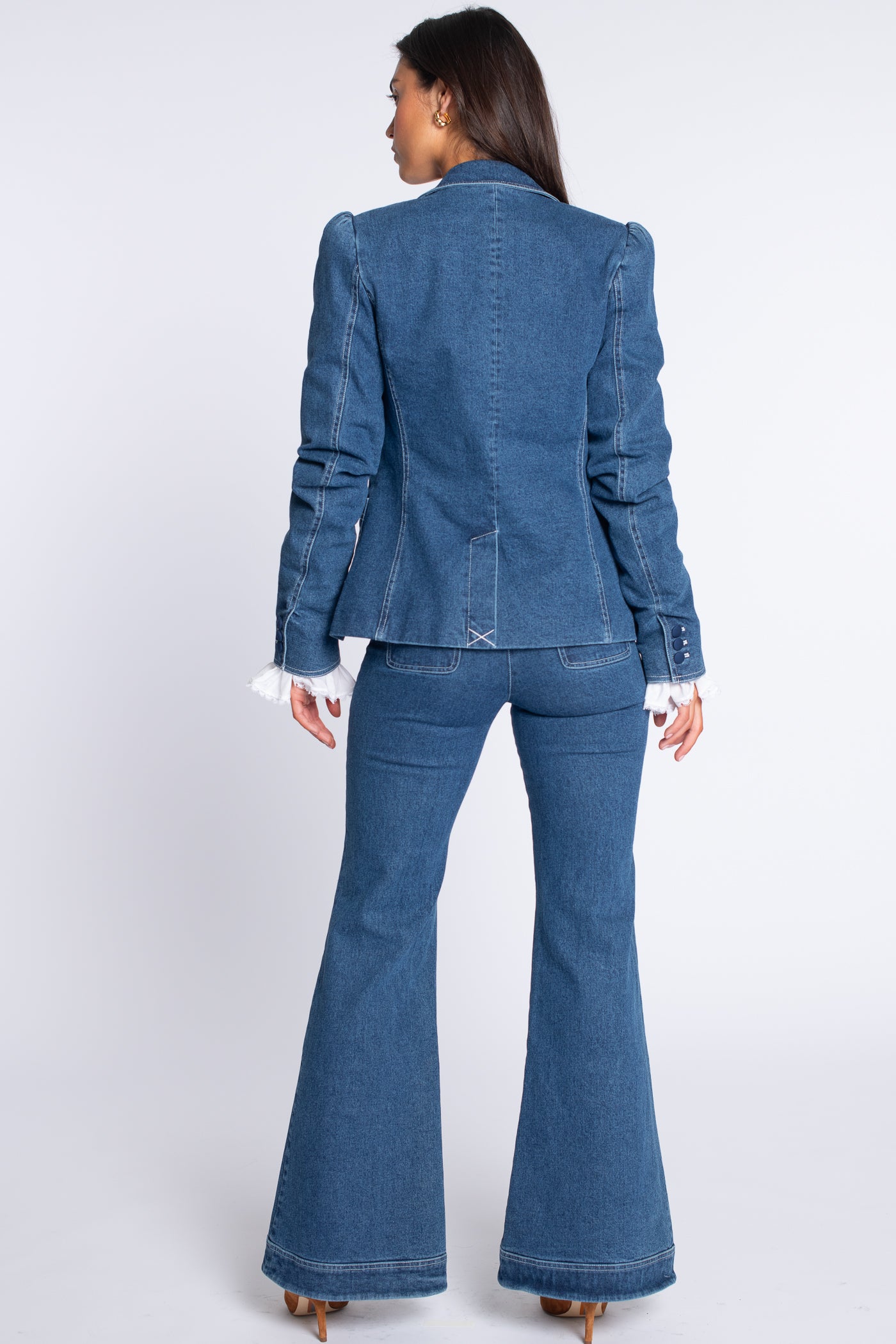 ELIZABETH BLAZER