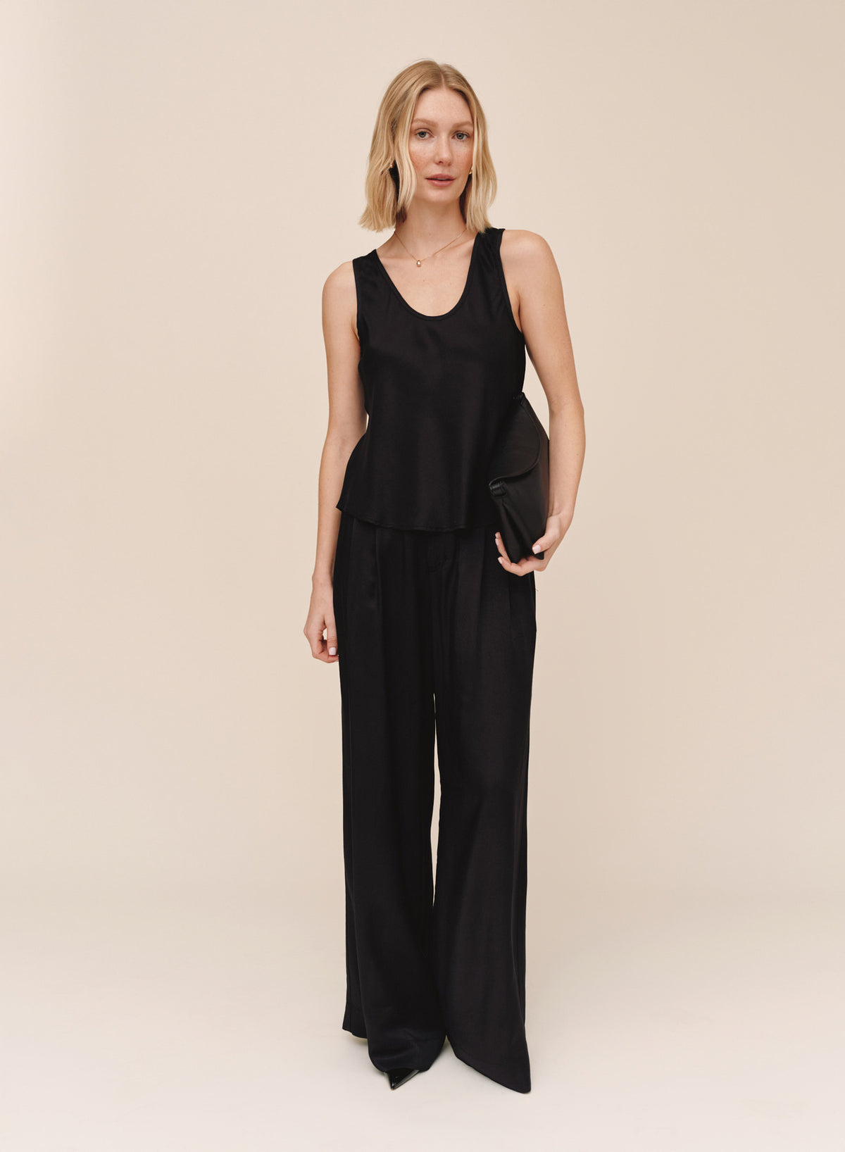 B3766-L63-302 - DOUBLE PLEAT WIDE LEG WITH ELASTIC BACK