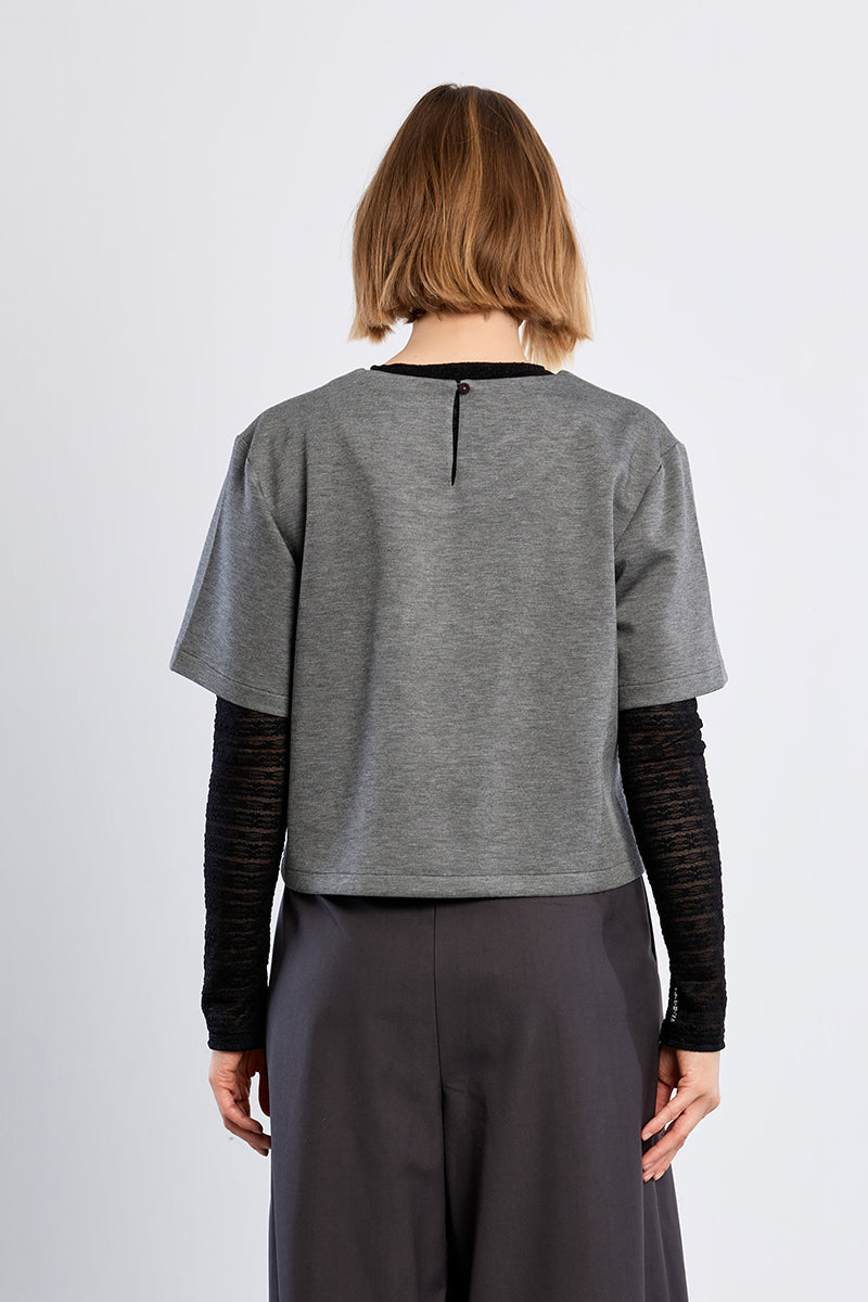 YOUNG LADIES KNITTED TOP