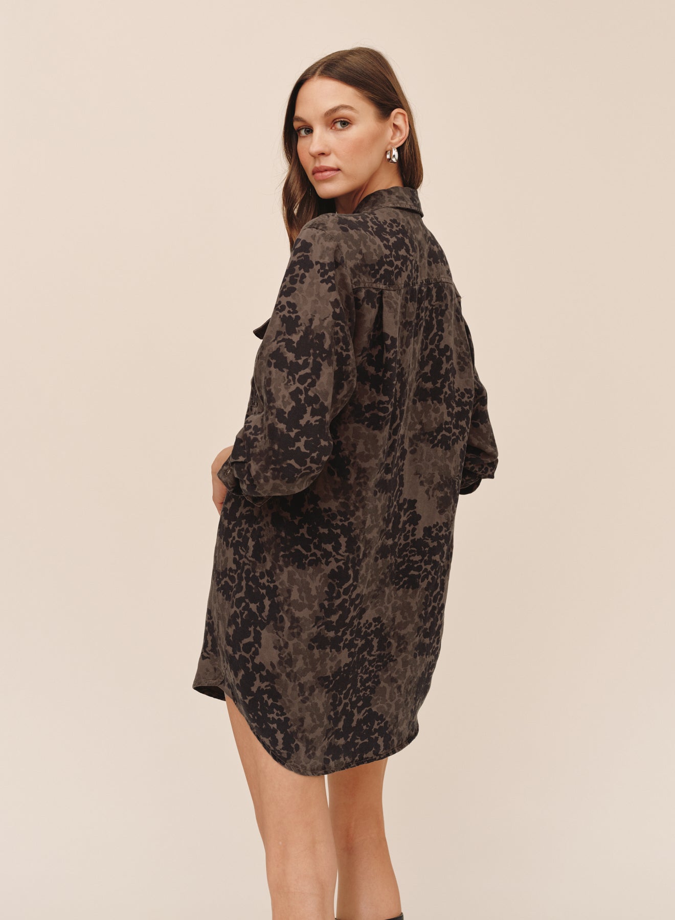 B60031-L90-302 - FLAP POCKET SHIRT DRESS