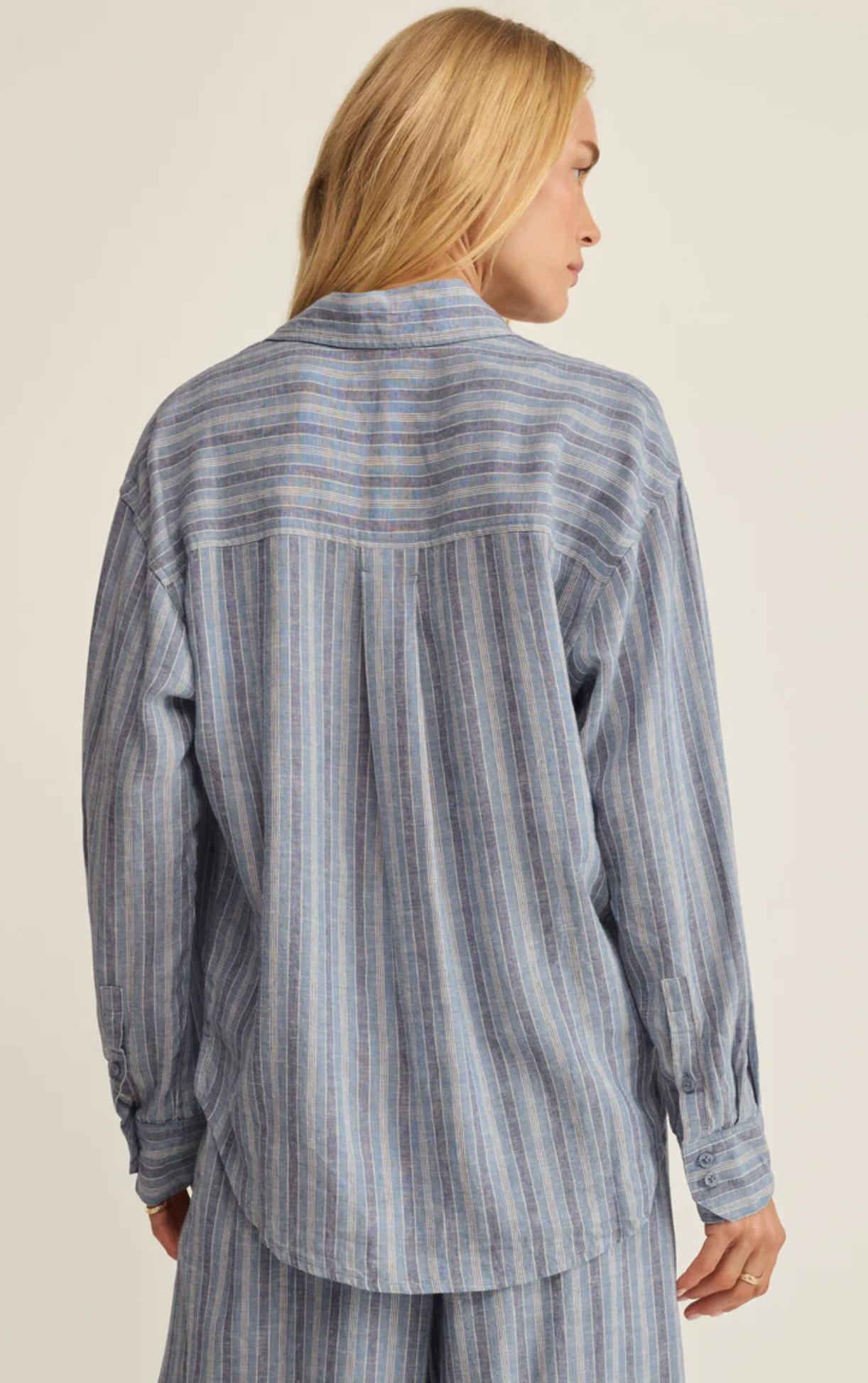 THE PERFECT STRIPED BUTTON UP