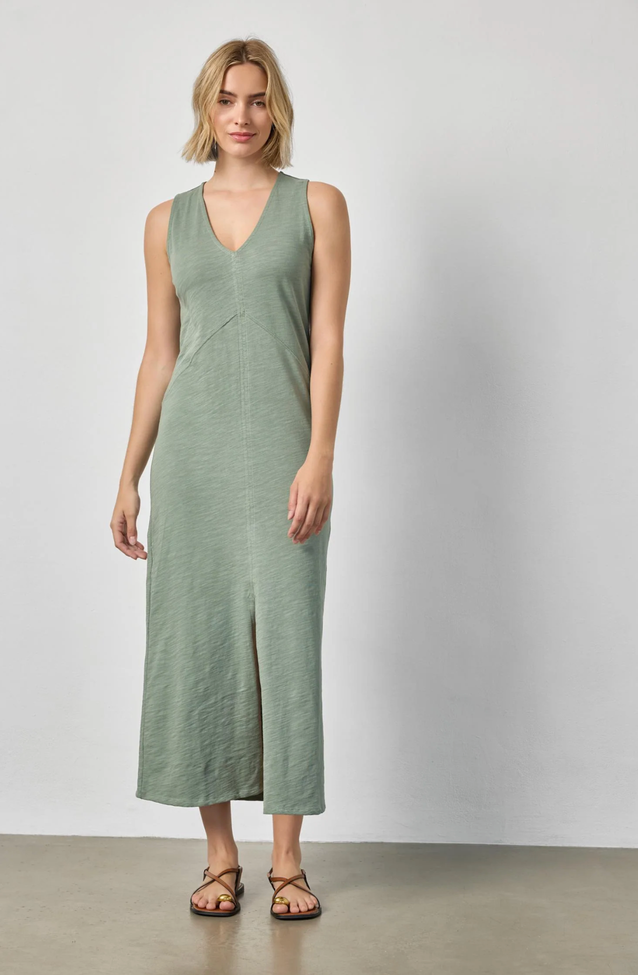 V-NECK SEAMED MAXI DRESS
