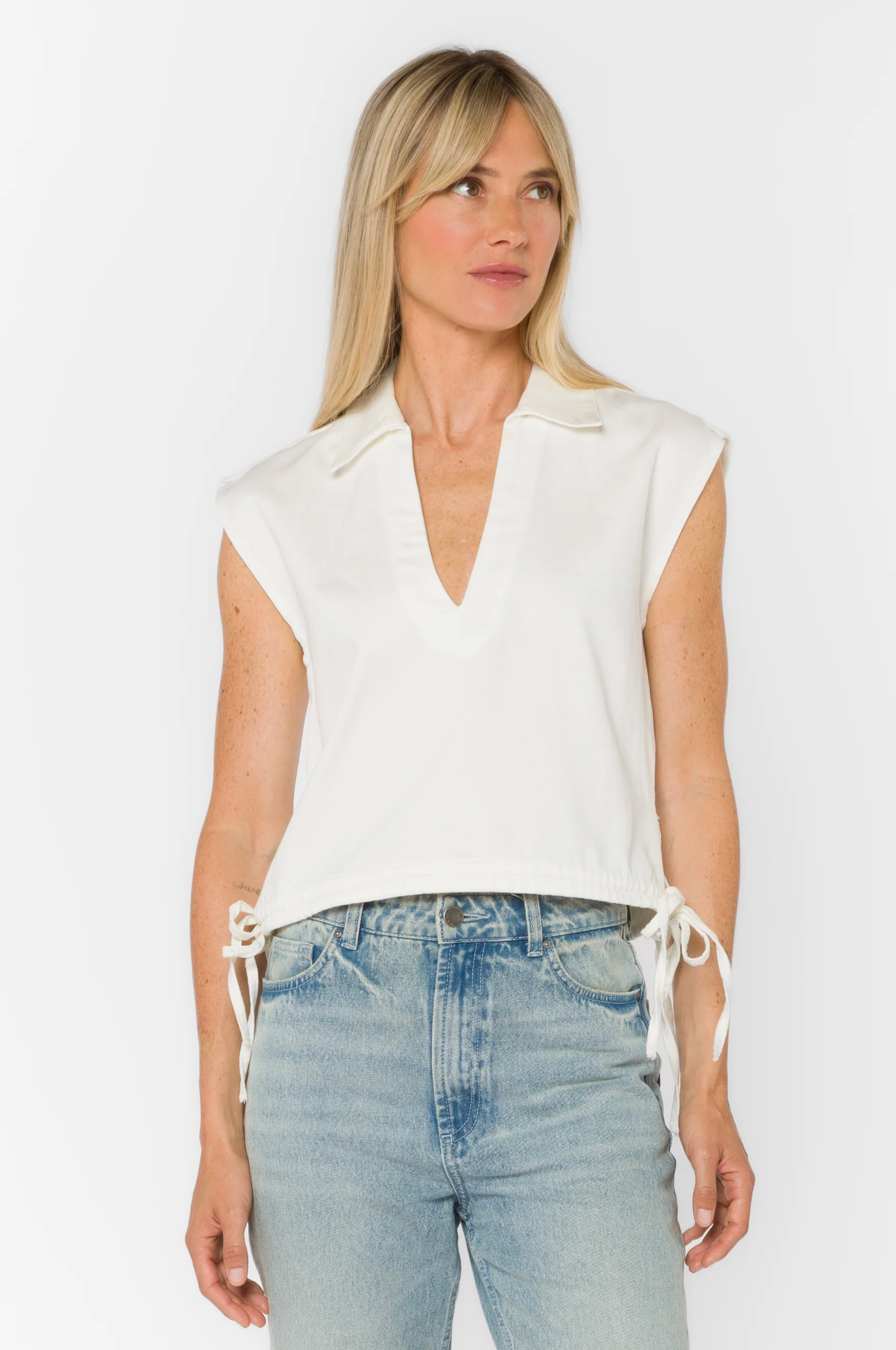 CAPRICORN OPTIC WHITE TOP