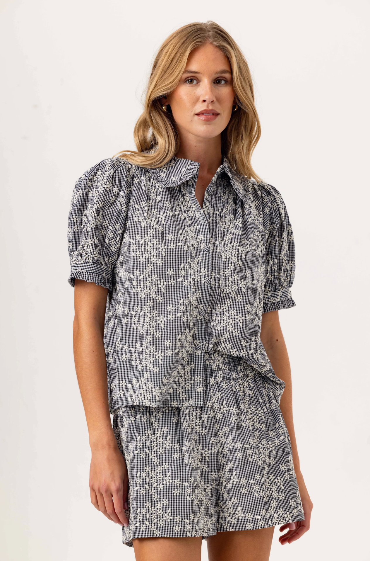 EMBROIDERED FULLER SHORTS