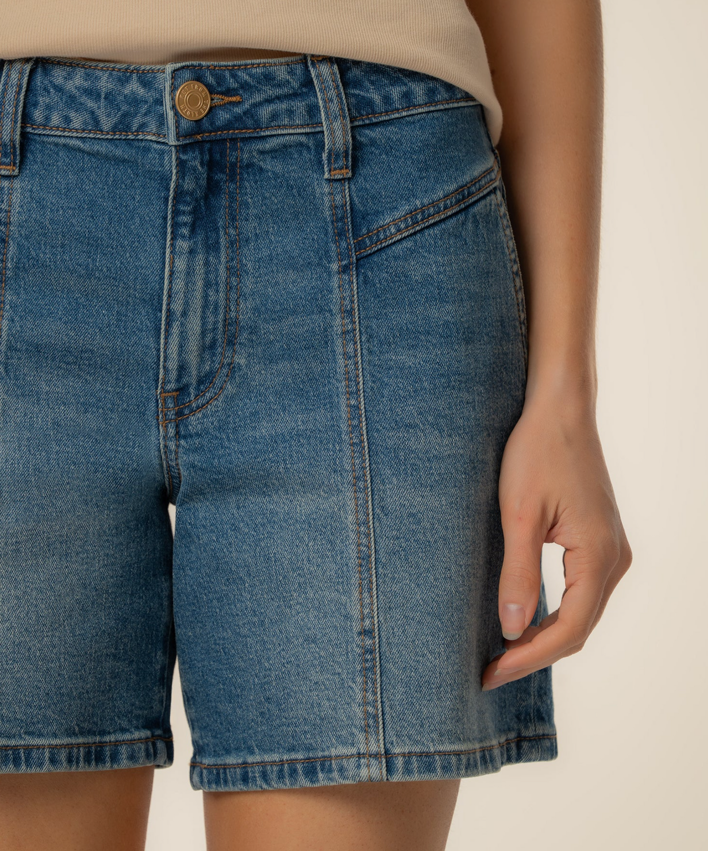 HAILEY HIGH RISE SHORT