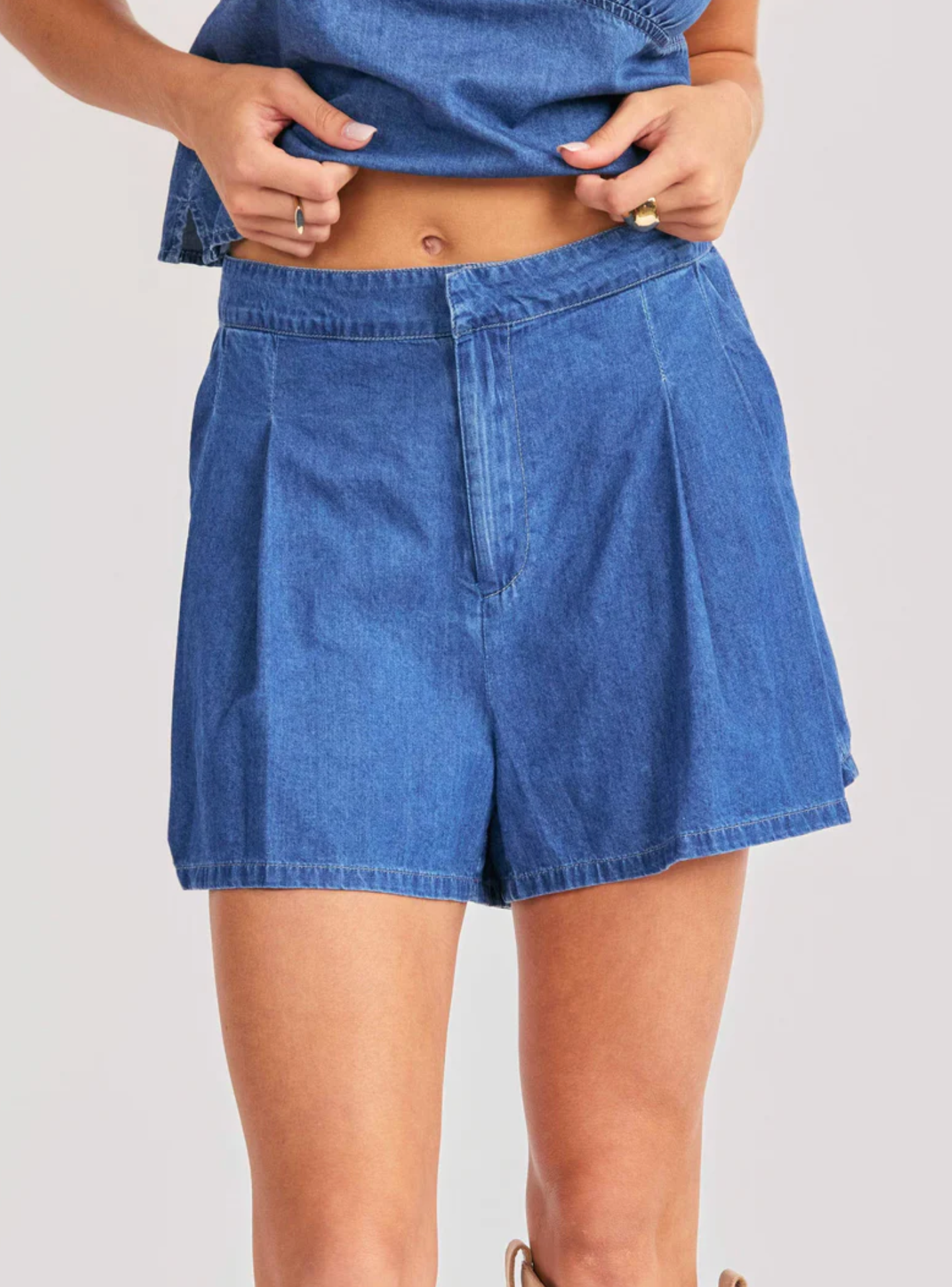 RANGO PLEATED SHORTS