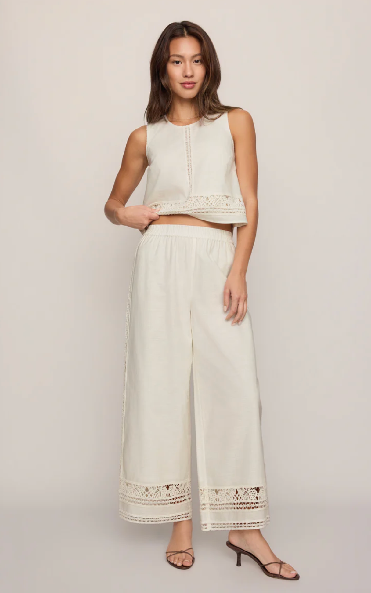 SLOANE EMBROIDERED TOP