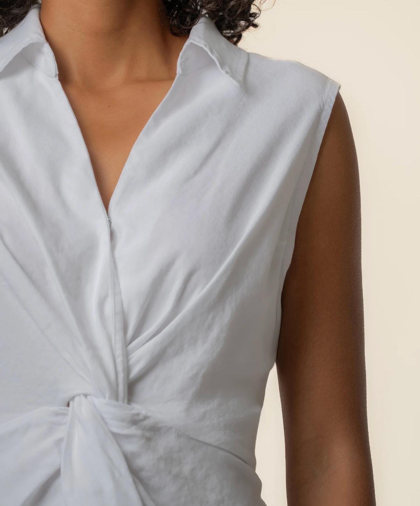 SARA LINEN TOP