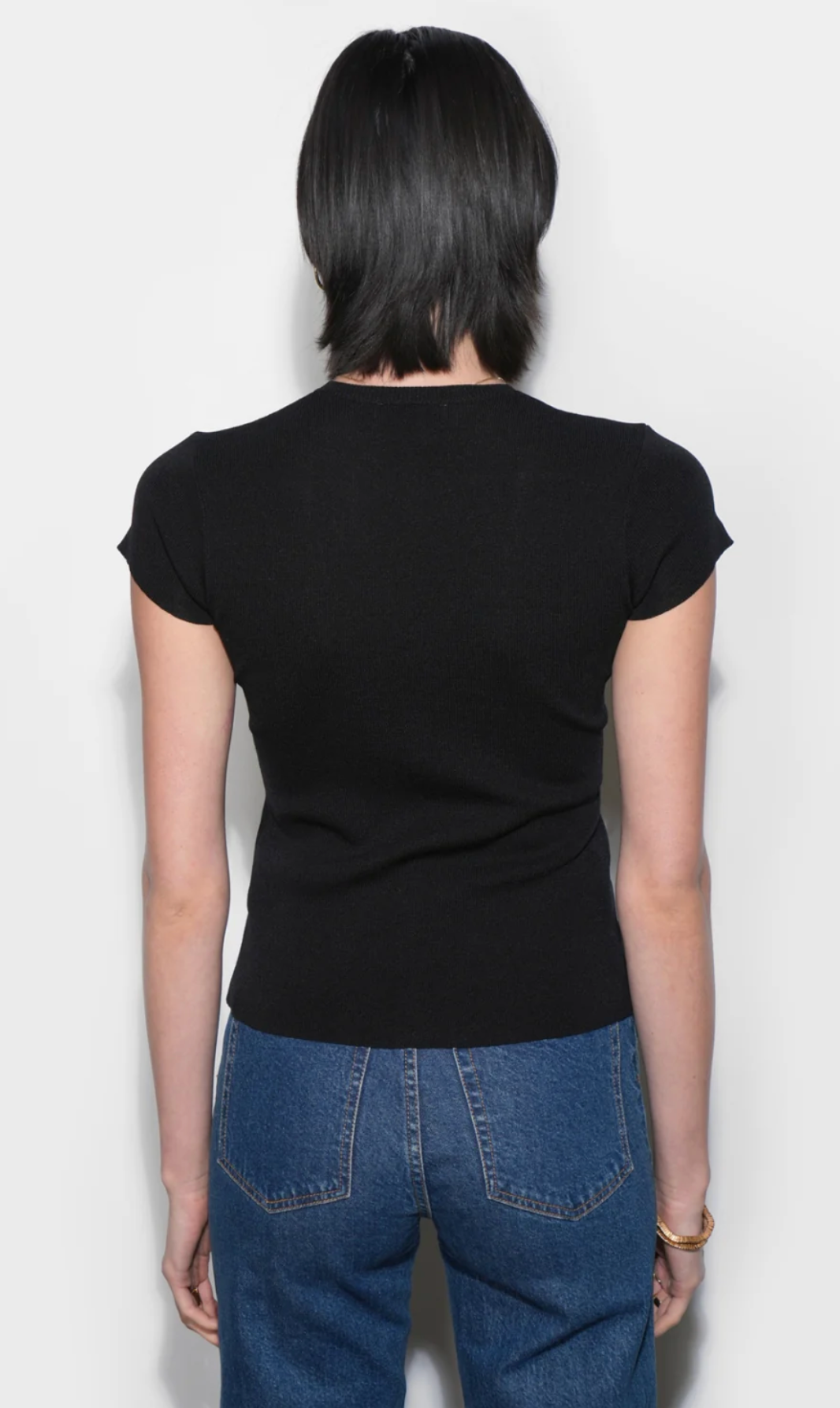 VERA CREW NECK BUTTON DETAILED KNIT TOP