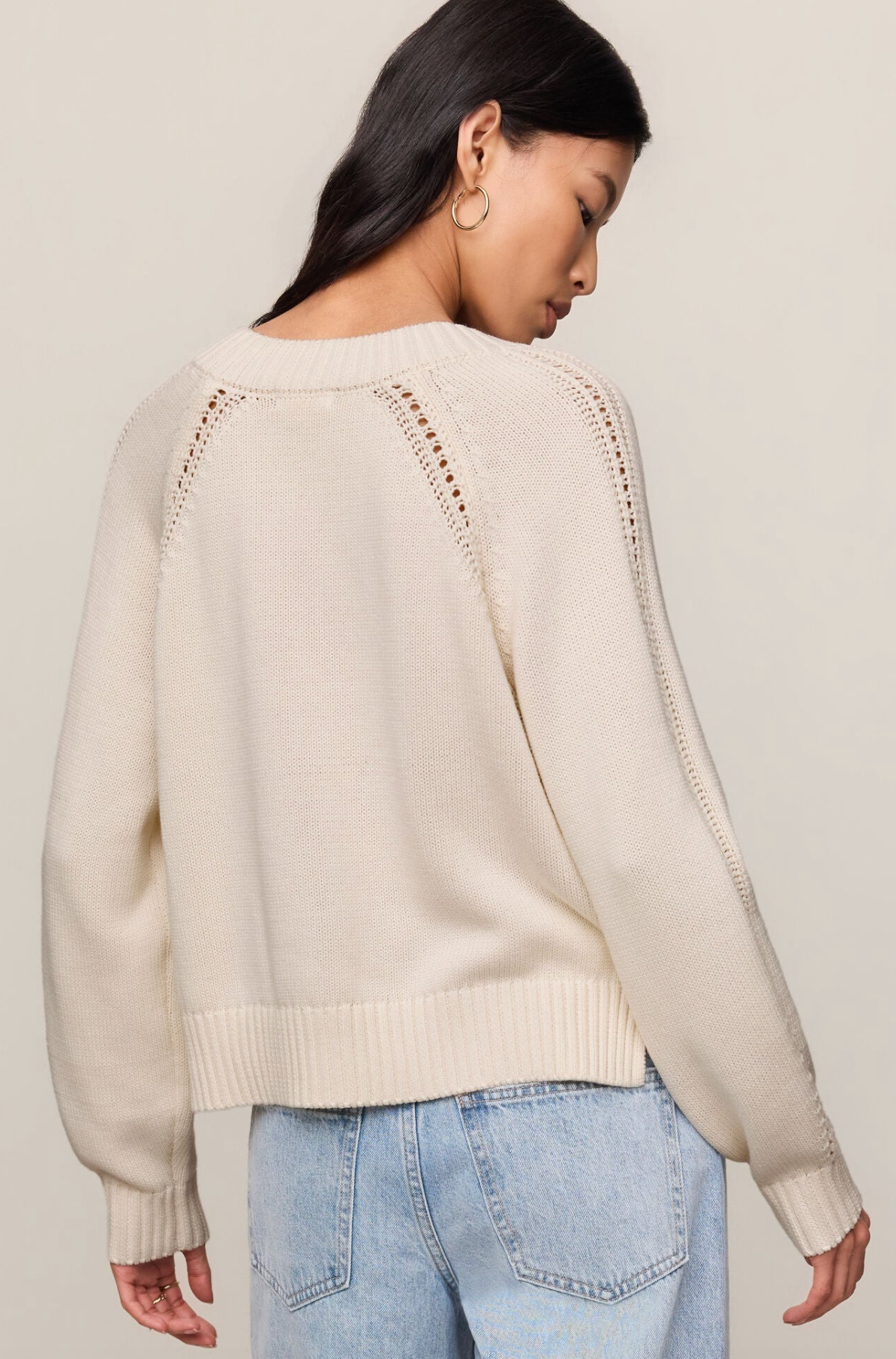 STRATTON V-NECK SWEATER