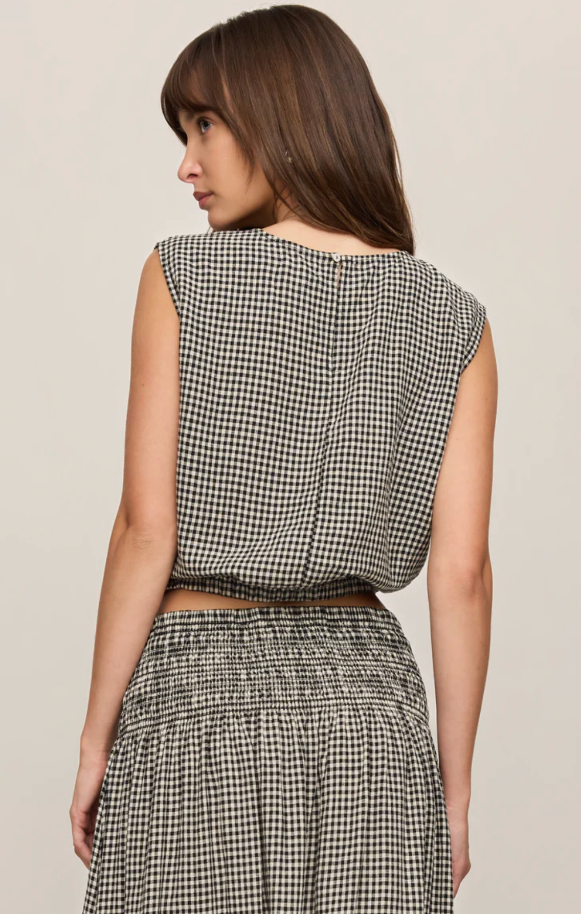 MERIT CROPPED GINGHAM LINEN TOP