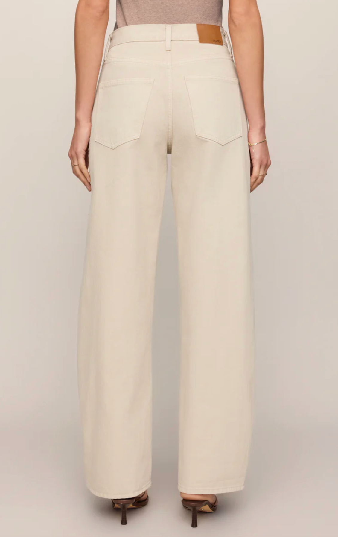 THE SHOW OFF DENIM HIGH RISE BOWED