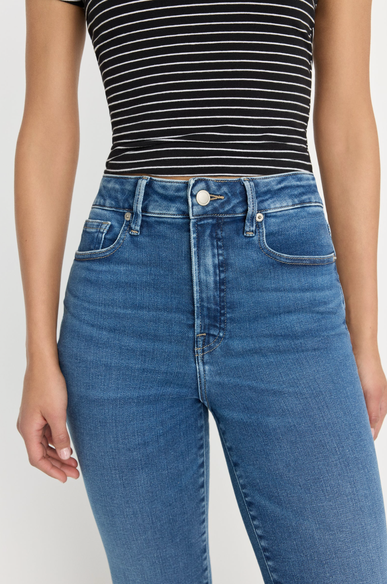 GOOD LEGS STRAIGHT JEANS