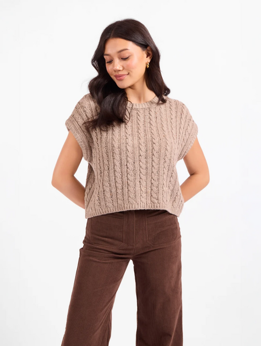 EFFORTLESS CABLE KNIT SWEATER TANK