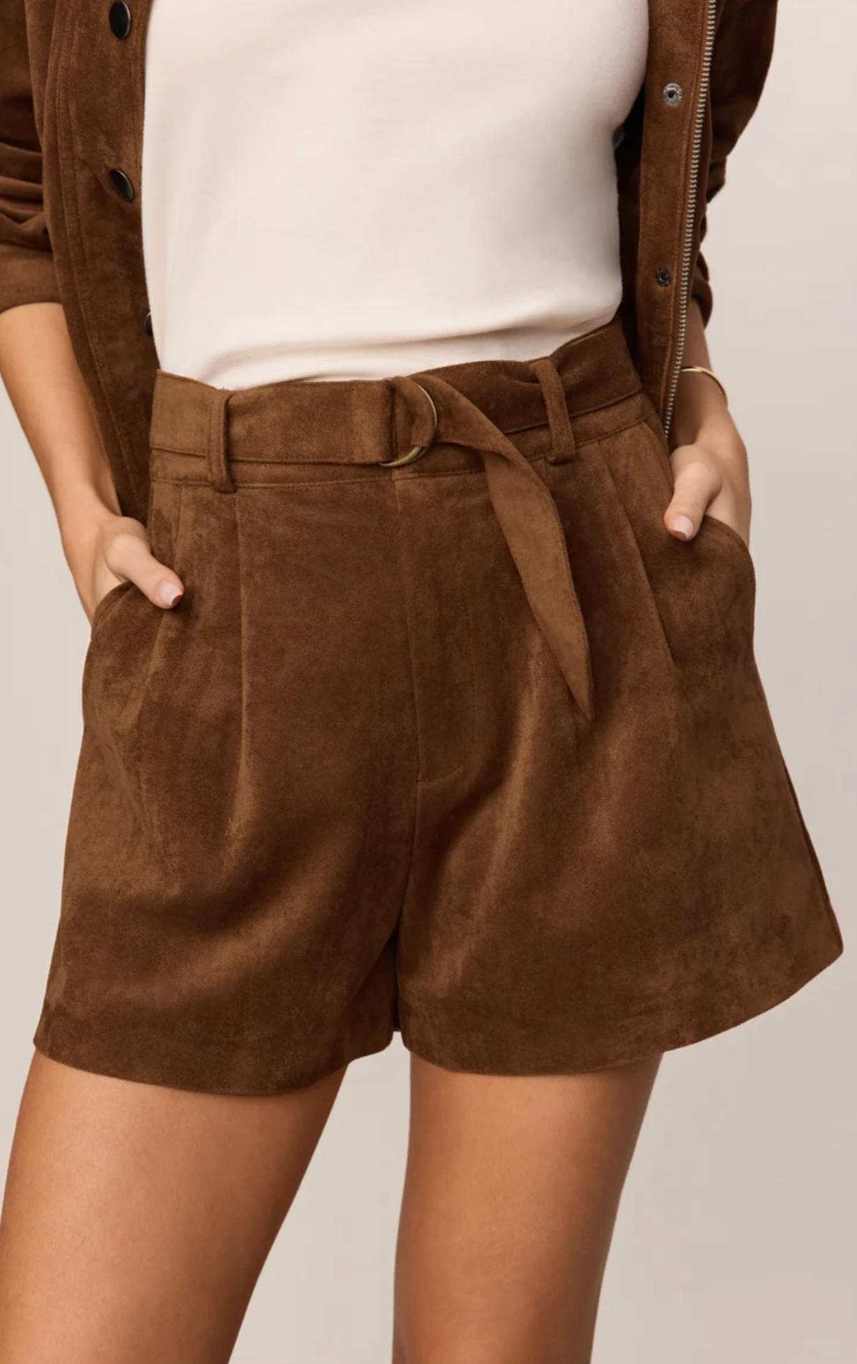 IVORY SUEDE SHORT