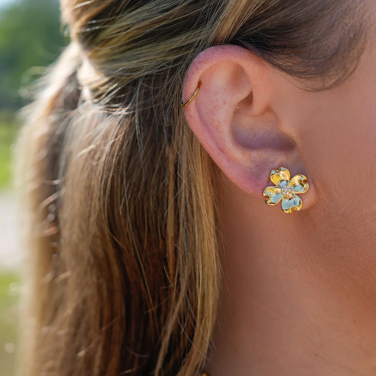 DOGWOOD POST EARRINGS