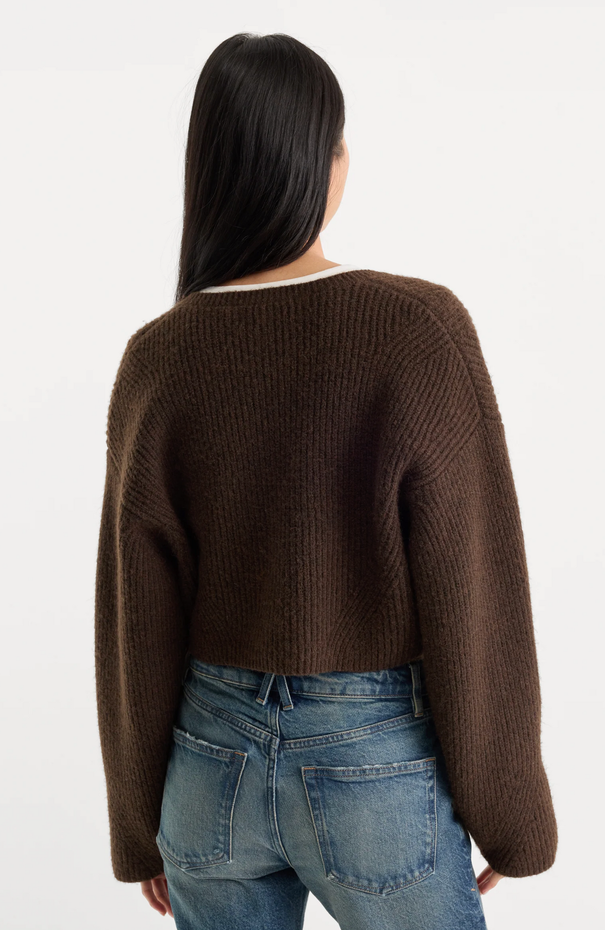 THE CHUNKY KNIT CARDIGAN