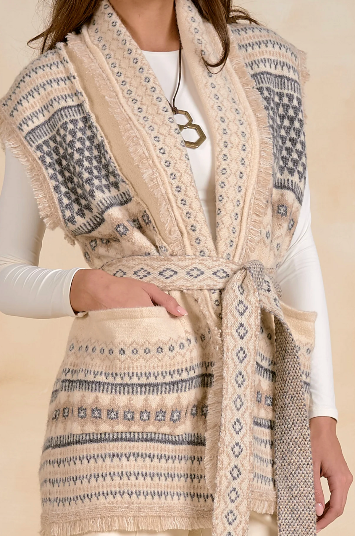 SLEEVELESS SWEATER CARDIGAN