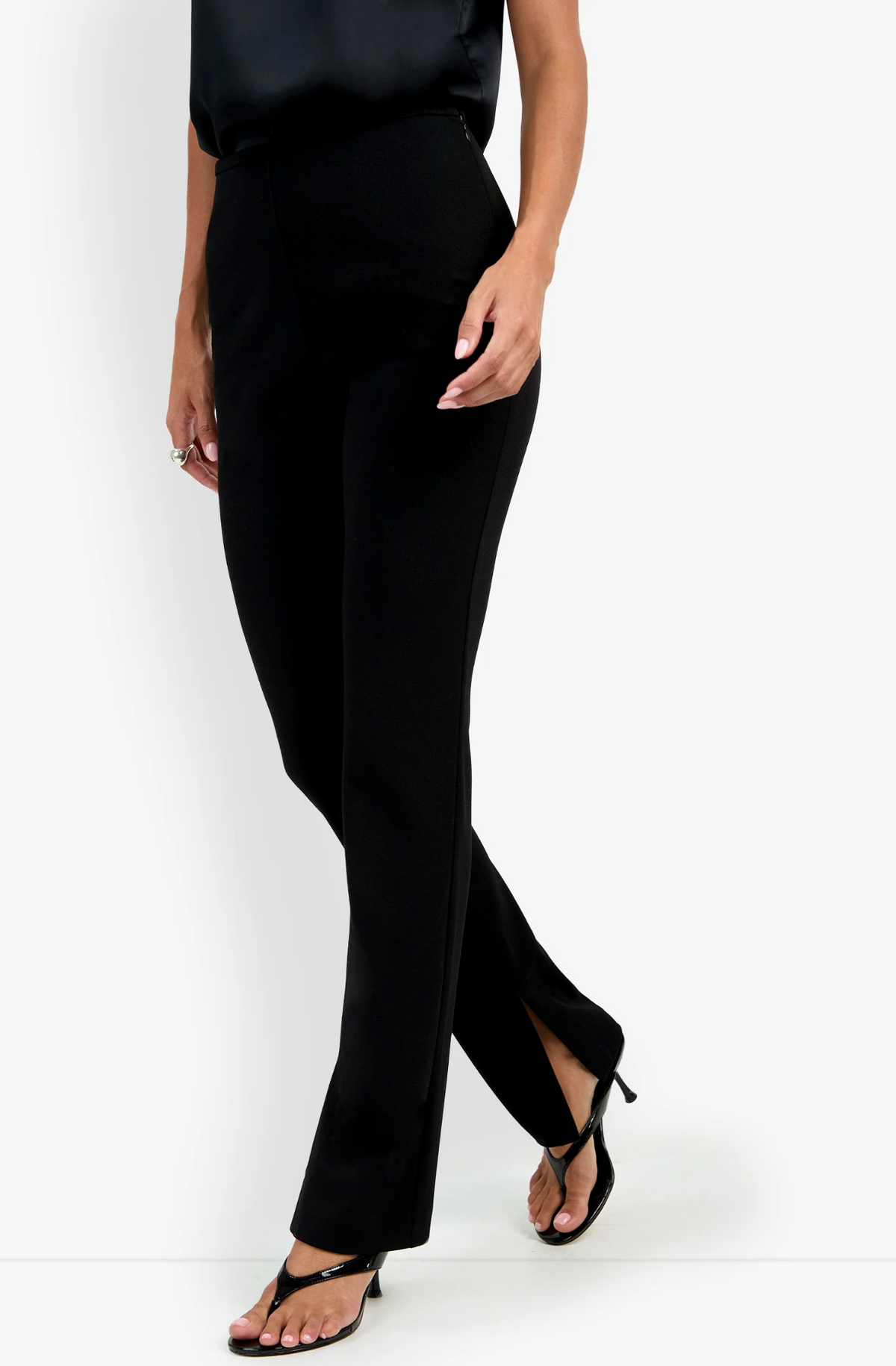 MILENA PANT
