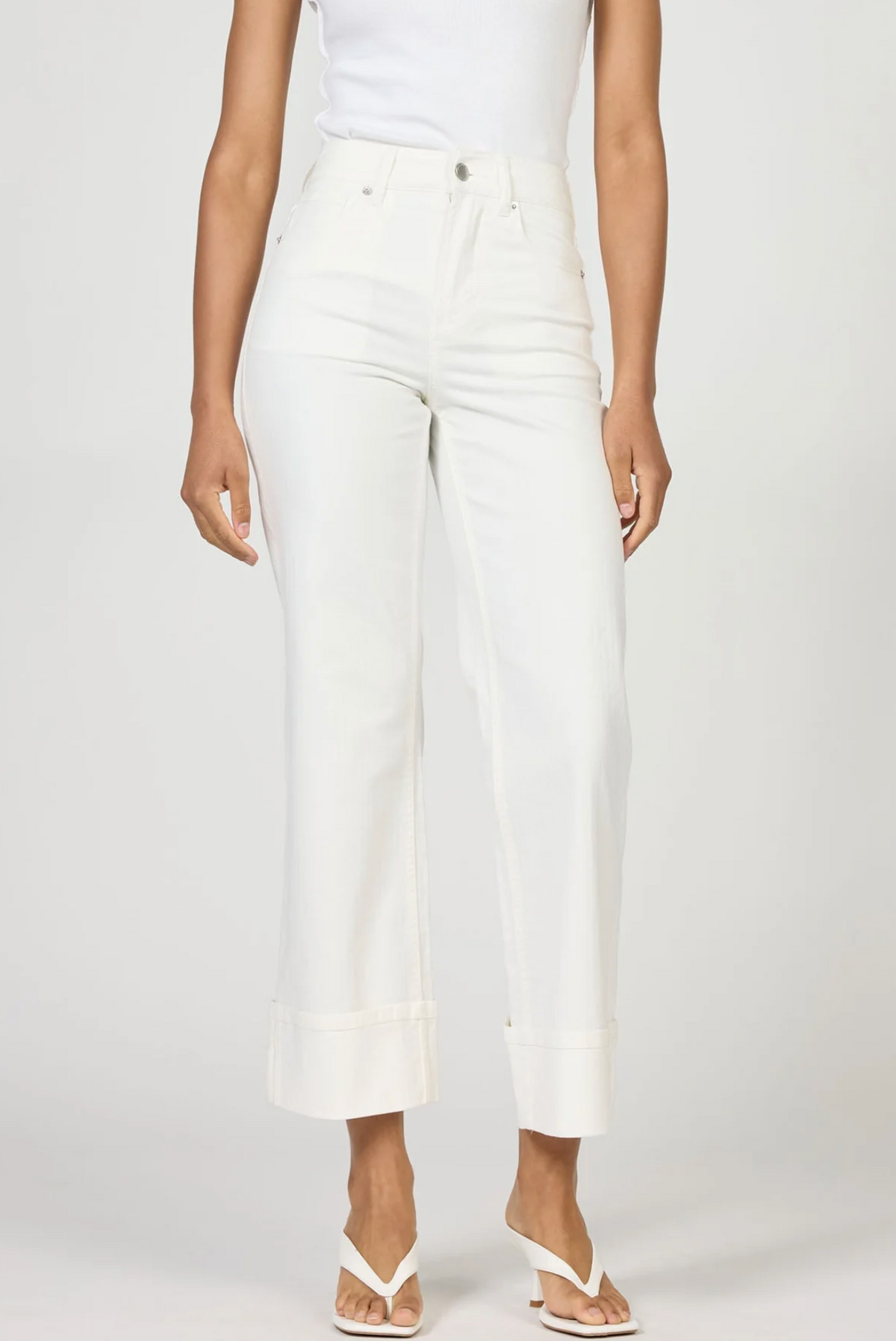 HOLLY STRAIGHT LEG JEAN