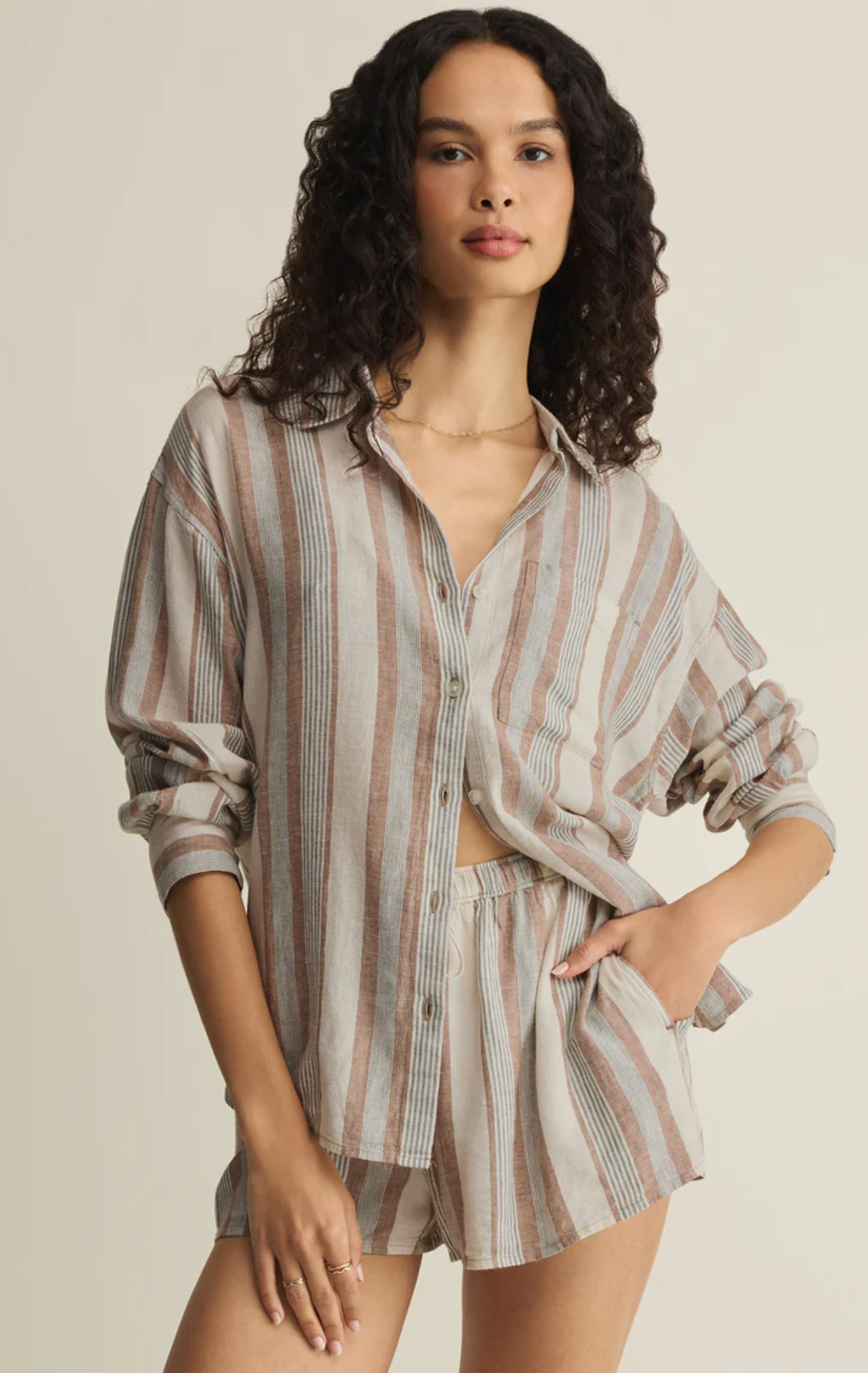 THE PERFECT STRIPED BUTTON UP