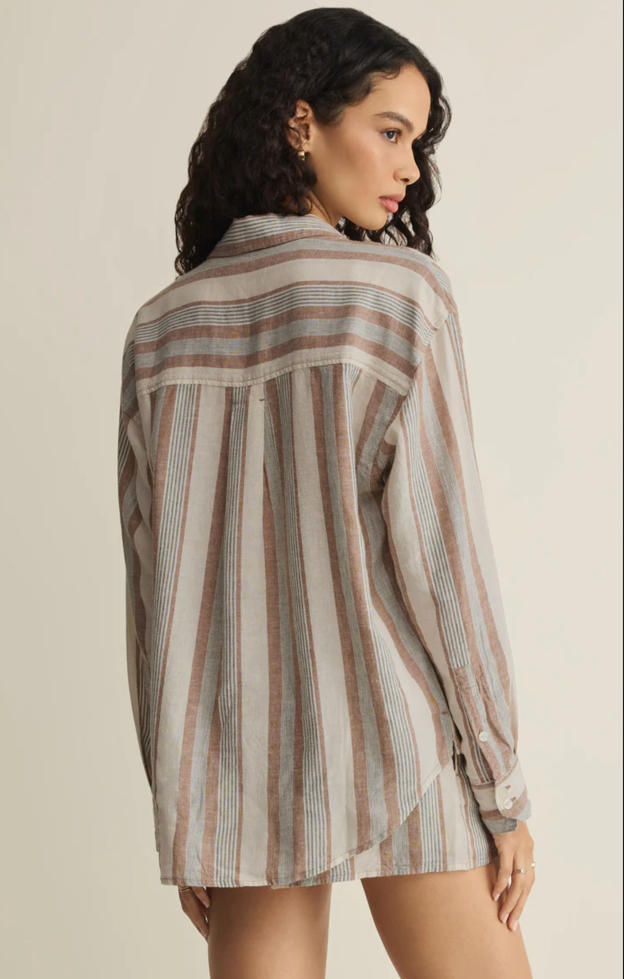 THE PERFECT STRIPED BUTTON UP