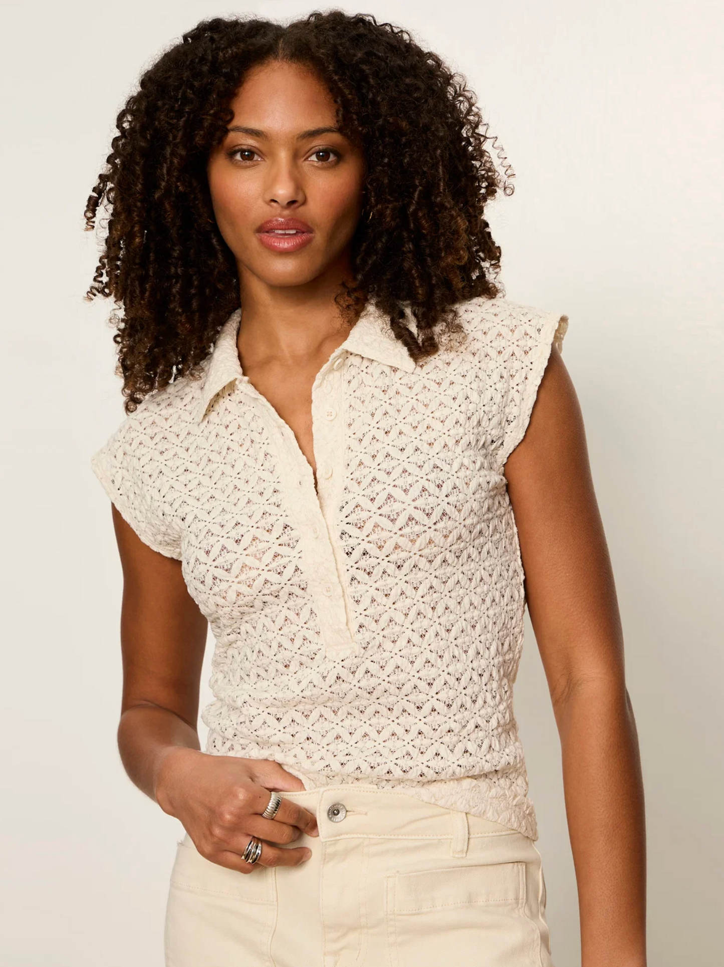 EVERYDAY MUSE COLLARED TEE