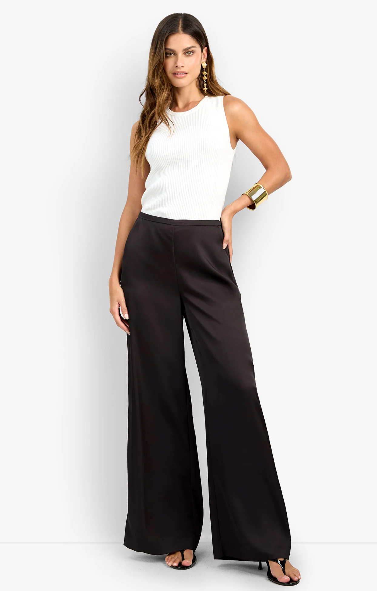 TAVIA PANT