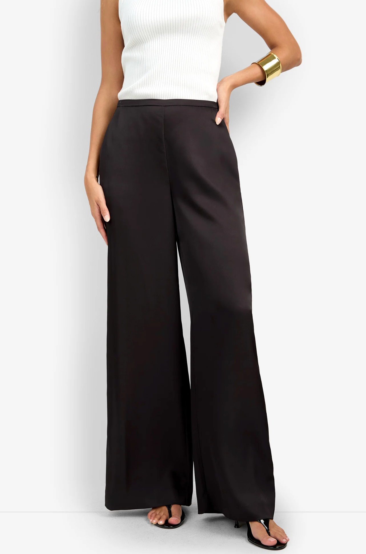 TAVIA PANT
