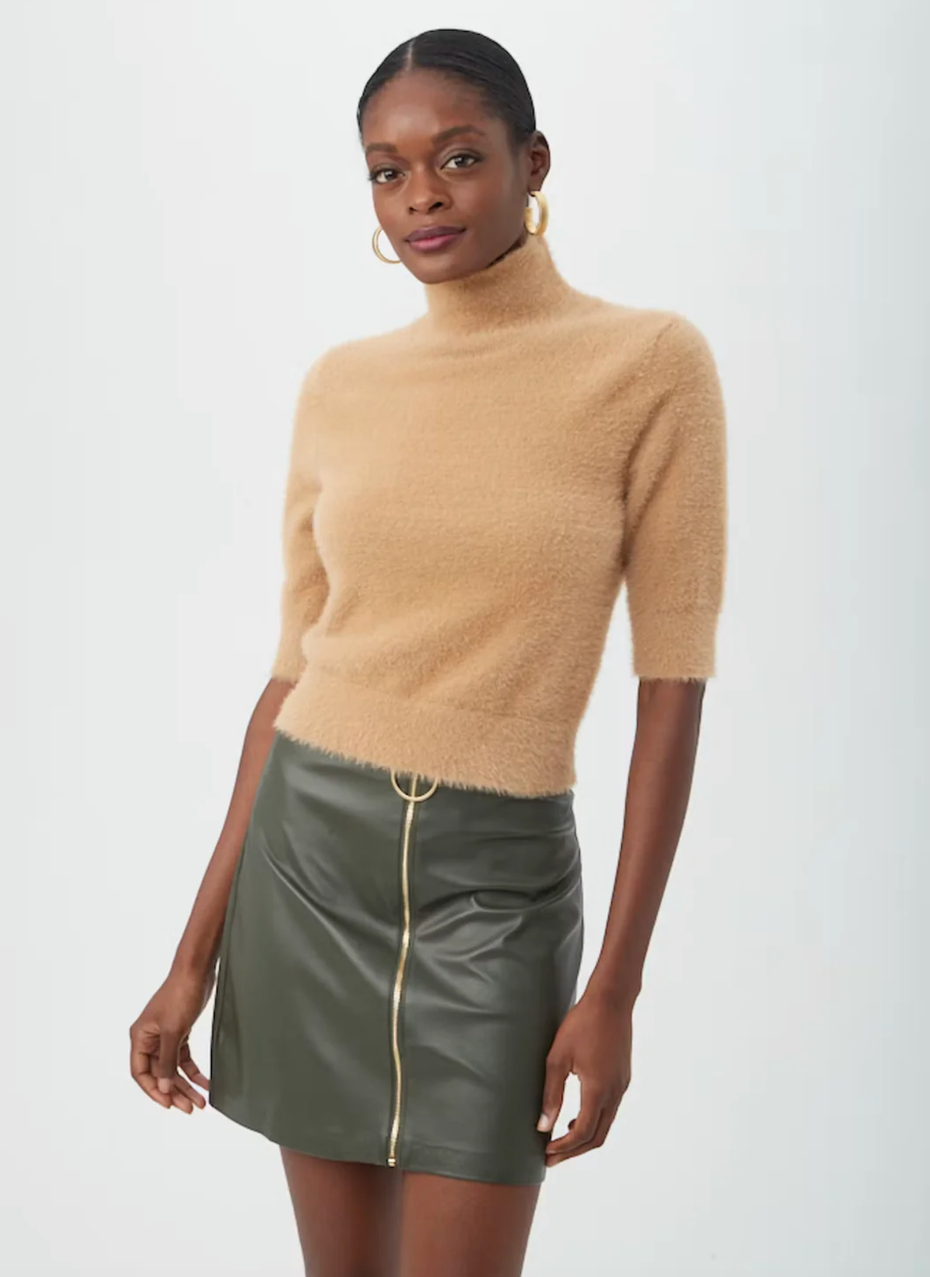 MALI FUZZY SWEATER
