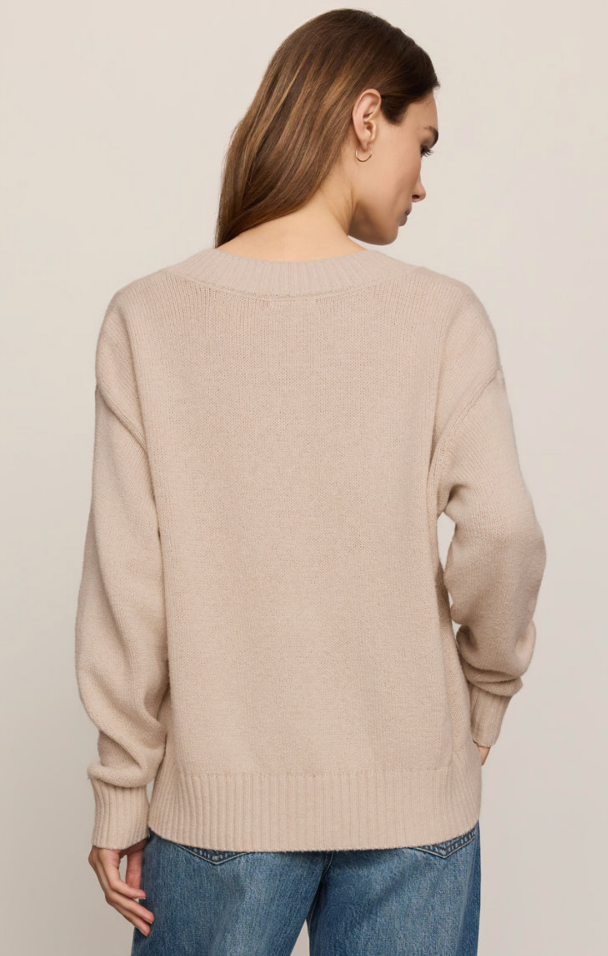 CLOUD SPUN V-NECK SWEATER