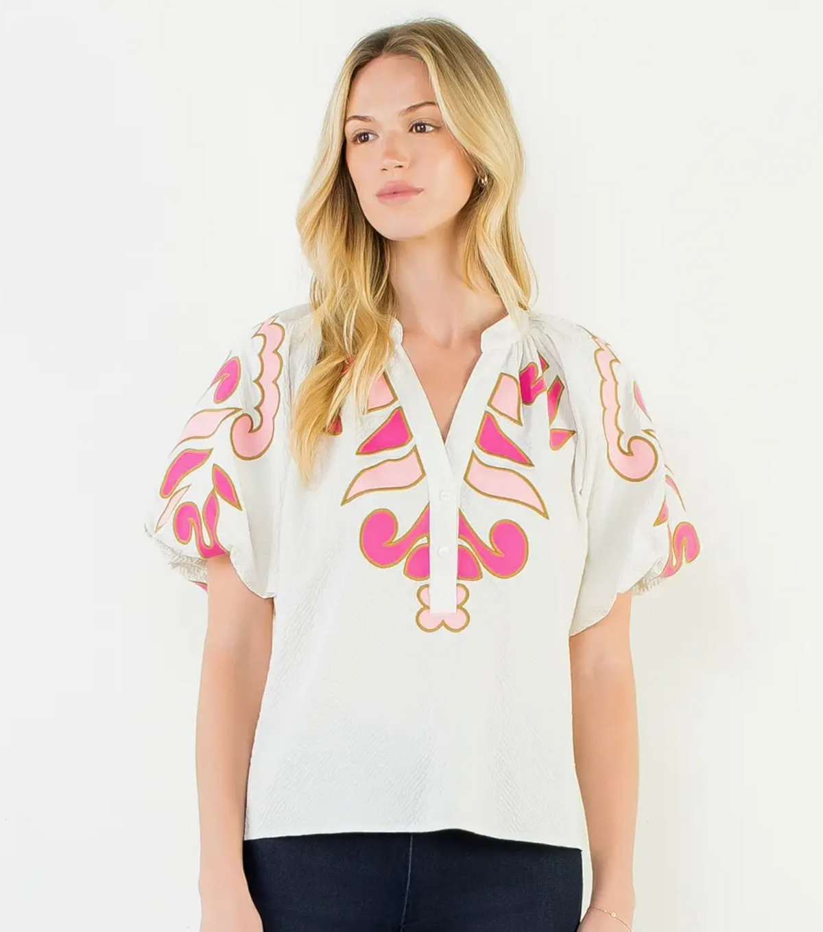 TEXTURED EMBROIDERY BUTTON TOP