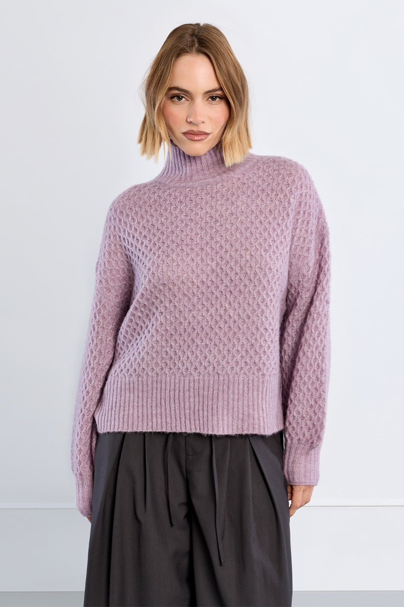 YOUNG LADIES KNITTED SWEATER