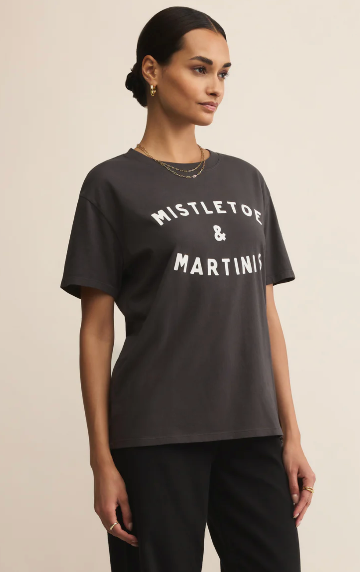 MISTLETOE BOYFRIEND TEE