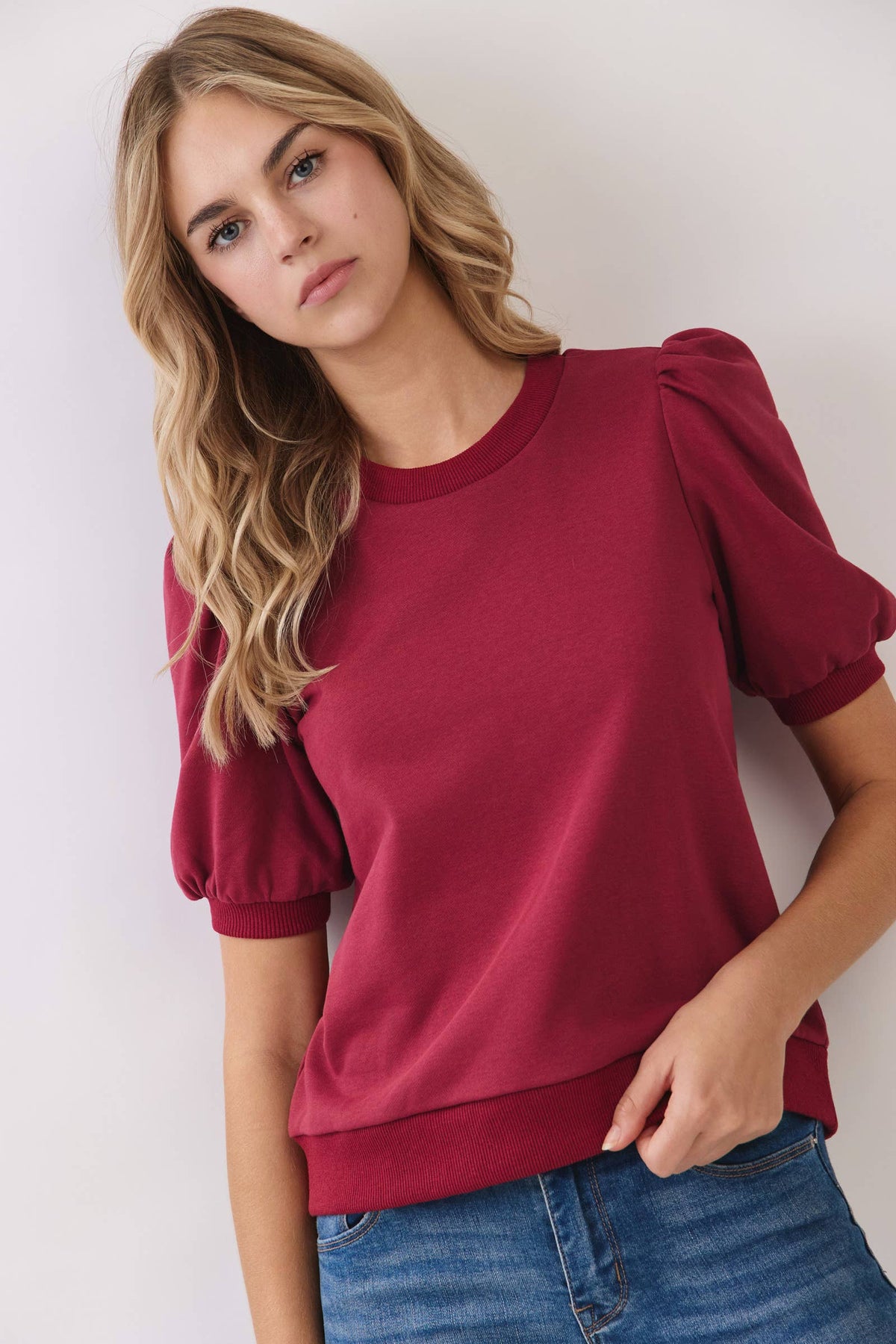 PUFF SLEEVE KNIT TOP