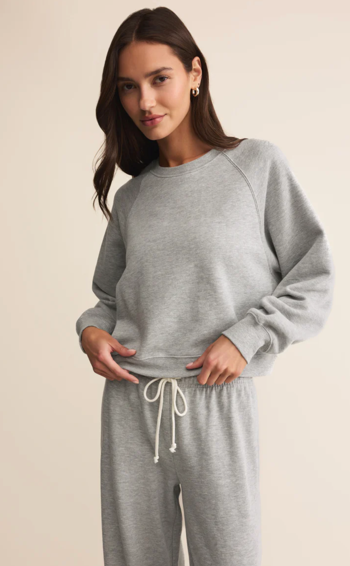 CROP OUT SWEATSHIRT