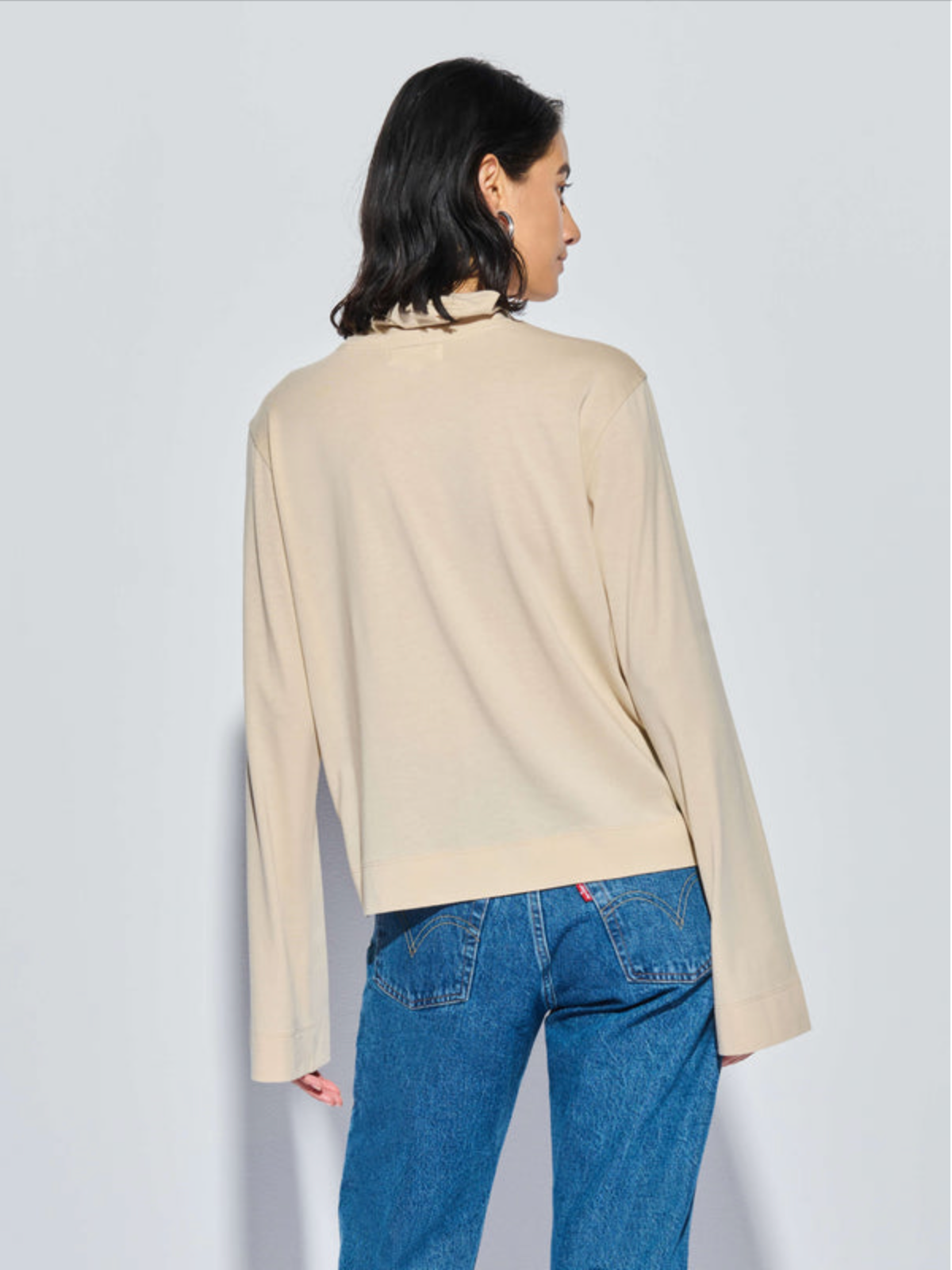 NEO MOCK NECK T-SHIRT