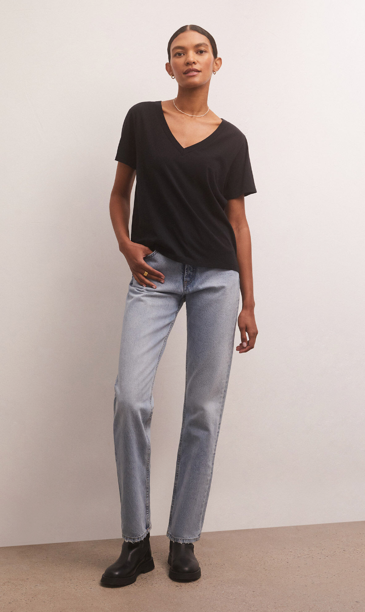 GIRLFRIEND V-NECK TEE