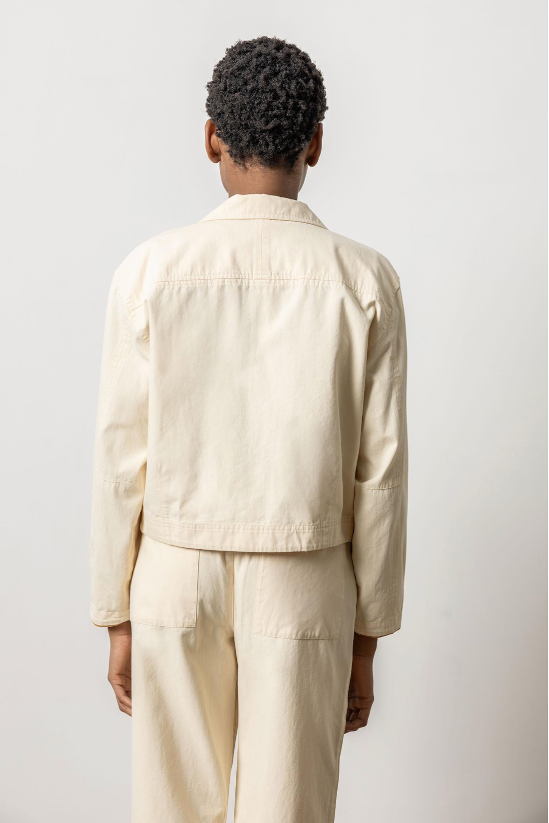 CONTRAST TRIM JACKET